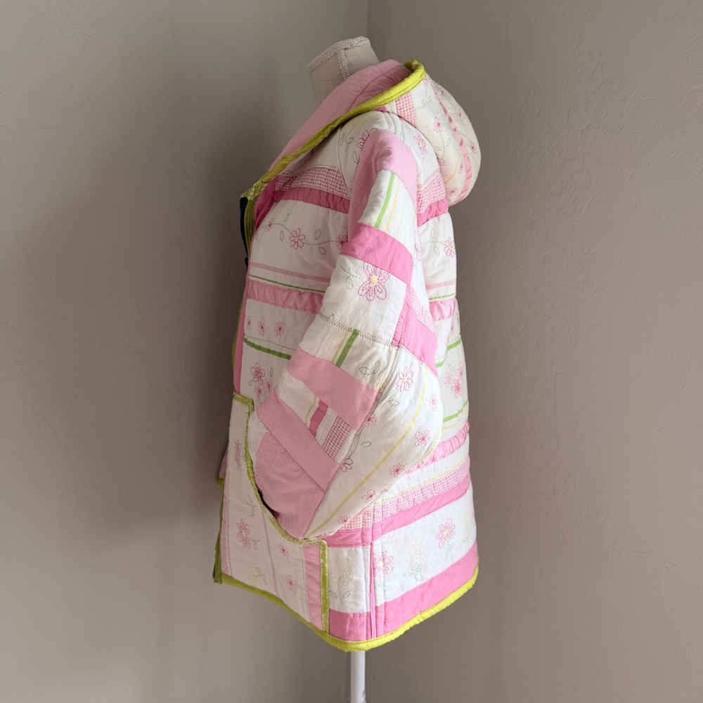 Handmade Upcycled Pink Floral Print Quilt Jacket Size M/L - Picture 4 of 16